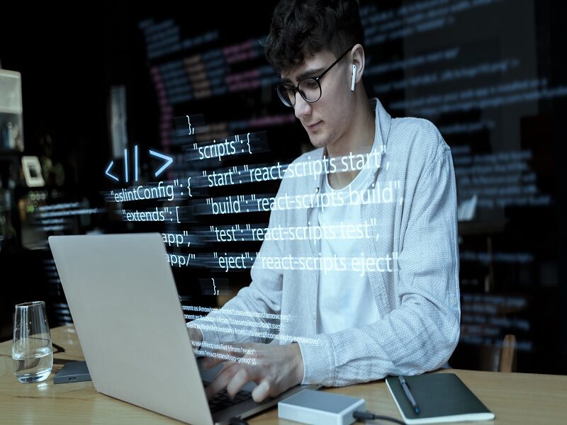 Security & Privacy in Dados AS Platforms